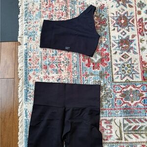 SET Active Top and Leggings